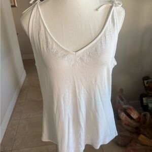 Elegant White Sleeveless Top
